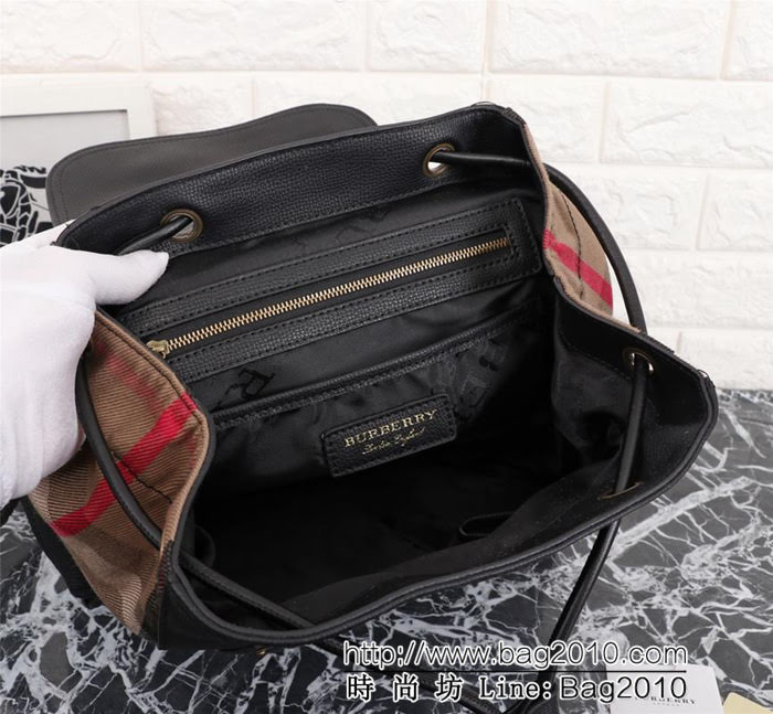 BURBERRY巴寶莉 新款博柏利 Burberry The Rucksack 軍旅背包 柔軟休閒包型 2686  Bhq1055